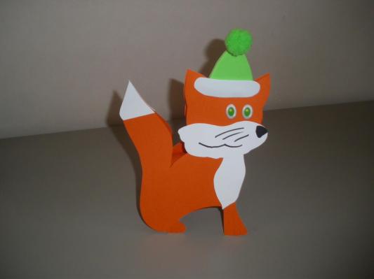 PETIT RENARD CACHETTE